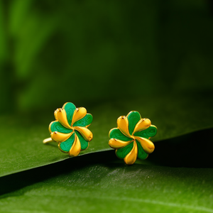 ต่างหูแฟชั่นแบบติดหู สแตนเลส 316L ชุบทอง PVD ลายดอกไม้สีเขียวเหลือง - Product Image 3