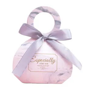 Selling competitive price chocolate box wedding gift favor treat candy paper box