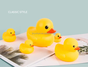 5 pz anatra di gomma famiglia squittio anatre Baby Shower giocattolo per bambini vasca da bagno giocattoli per bambini - Product Image 6