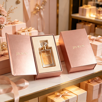 Boîte à parfum en carton rigide personnalisée de luxe, impression ISO9001, fermeture magnétique, insert en EVA, emballage en feuille d'or, huile essentielle