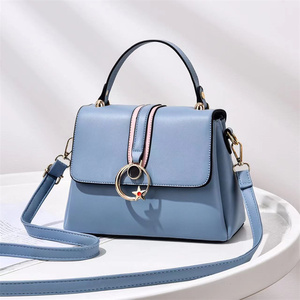 sacs de messager de couleur unie à la mode conception de <span class=keywords><strong>triangle</strong></span> sacs à bandoulière de style de luxe bonne texture sacs à main - Product Image 6