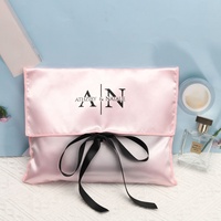 Pochette enveloppe en satin de soie noir et rose avec logo personnalisé imprimé, sac de luxe pour perruques, extensions de cheveux, sous-vêtements et protection anti-poussière