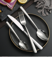 Ensemble de couverts en acier inoxydable à motif serpent, couteau à steak, fourchette et cuillère, vaisselle de table occidentale pour hôtel et restaurant