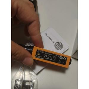 Un capteur de proximité IFM New OU5043 en boîte - Product Image 5