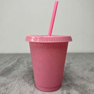 Gobelet à paille à couche unique de grande capacité 710 ml 24 OZ, anti-fuite, avec couvercle, en plastique coloré, pour les fêtes - Product Image 4