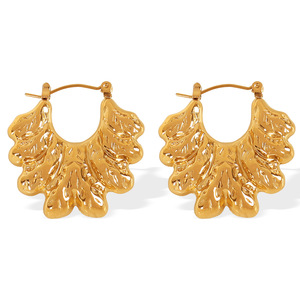 Pendientes de aro con diseño de hojas, chapados en oro y plata, joyería de uso diario para mujer - Product Image 5