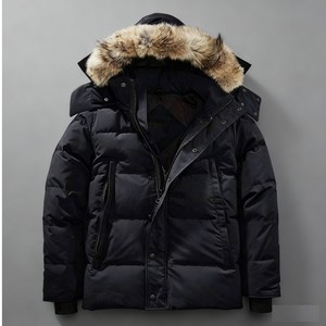 SKL Parka di Lusso Personalizzato di Alta Qualità con Cappuccio in Pelliccia di Lupo, Giacca Invernale Canadese da Uomo con Sacchetto Antipolvere - Product Image 4