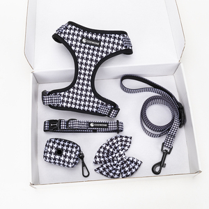 Arnés de neopreno para perros, acentos en forma de corazón, logotipo personalizado, collares de correa, juego de arnés, arneses para mascotas, dispensador de bolsas para caca, accesorios para perros - Product Image 5