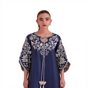 Nuevo Conjunto de Kaftán y Pantalón Largo de Satén y Rayón para Fiesta, Diseño de Diseñador, Corte Regular, Elástico, Reversible, para Todas las Temporadas, con Dupatta - Product Image 1