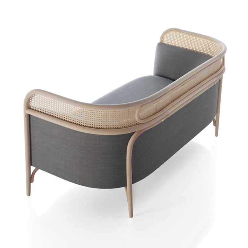 สีเทาเข้ม