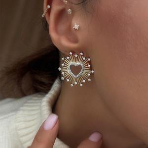 À la mode à la mode soleil coeur et étoile conception géométrique alliage boucles d'oreilles élégant haut de gamme luxe bijoux cadeau - Product Image 3