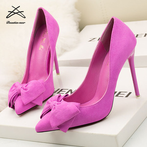 <span class=keywords><strong>Scarpe</strong></span> con <span class=keywords><strong>Tacco</strong></span> Alto da Donna, Décolleté Eleganti a Punta con <span class=keywords><strong>Tacco</strong></span> Sottile, Fiocco Decorativo, Nero e <span class=keywords><strong>Nude</strong></span>, Calzature Femminili alla Moda - Product Image 1