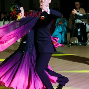 <span class=keywords><strong>Veste</strong></span> de danse de salon élégante pour <span class=keywords><strong>homme</strong></span> en velours <span class=keywords><strong>bordeaux</strong></span>, <span class=keywords><strong>smoking</strong></span> formel pour compétition de danse standard - Product Image 4
