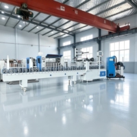 Machine d'enroulement de profilés QILI pour cadres de portes en WPC et UPVC avec colle PUR thermofusible et contrôle PLC, facile à utiliser