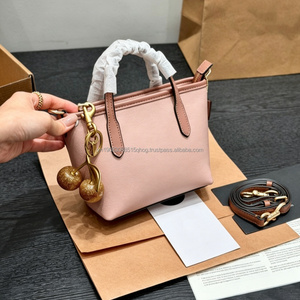 2026 Fashion New York Style Womens Luxury Designer Durable Large Capacity Shoulder Sac Coaching Pour Femme Tote <b>Bag</b> - Product Image 1
