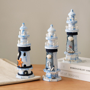 Decoración náutica creativa <span class=keywords><strong>de</strong></span> <span class=keywords><strong>madera</strong></span> grabada con motivos costeros: Faro, estrella <span class=keywords><strong>de</strong></span> mar, concha, ancla, velero, red. Artesanía náutica única, moderna e irregular. - Product Image 1