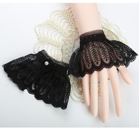 Gants mi-doigts tendance 2026 à motif floral crocheté, manchette en dentelle corne, couvre-poignet féminin, vente en gros