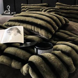 Vendita Diretta dal Produttore: Set di Quattro Pezzi in <span class=keywords><strong>Velluto</strong></span> di Latte Spesso e Caldo per Lenzuola e Copripiumini Matrimoniali - Product Image 3