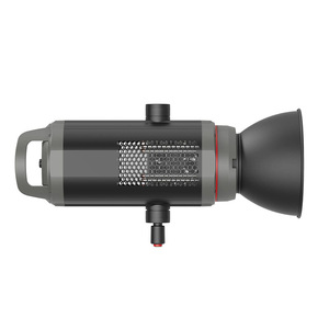 Triopo Mars Series - Lumière LED COB RGB professionnelle pour la photographie en studio et la vidéo - Température de couleur et luminosité réglables - Product Image 6