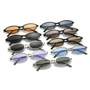 Gafas de Sol Ovaladas de Metal Vintage de Moda 2025 con Logotipo Personalizado, Gafas de Sol Punk Cat Eye UV400 para Hombre y Mujer - Product Image 2