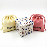 Jeu de dés en plastique avec lettres de l'alphabet et sac de rangement en velours, jeu de dés pour l'orthographe, jouet éducatif pour enfants, pour jeux de société