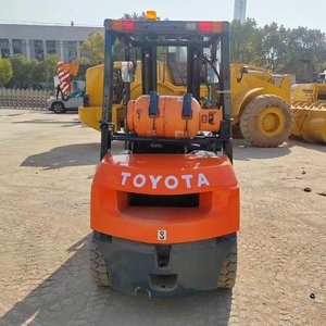 Chariot élévateur hydraulique GPL Toyota d'occasion de 3 tonnes à prix réduit, avec inspection vidéo et rapport technique inclus - Product Image 6