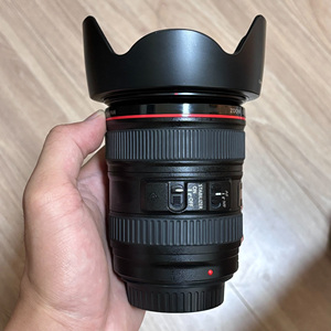 เลนส์มือสอง EF 24-105mm f/4L IS USM เลนส์ซูมมาตรฐานฟูลเฟรม - Product Image 1