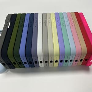 เคสโทรศัพท์ซิลิโคนกันกระแทกคุณภาพสูงสำหรับ 17 Pro Max พร้อมโลโก้สั่งทำพิเศษ - ของขวัญส่งเสริมการขายและของขวัญทางธุรกิจ - Product Image 3