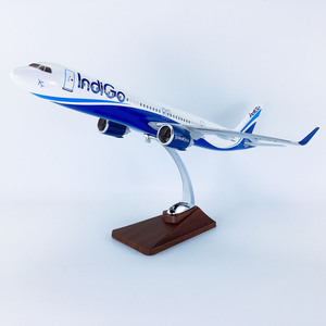 Modelo de Avión de Resina Fundida a Presión Airbus <span class=keywords><strong>A321</strong></span> Indigo de 45 cm 1/100 con Alas Fijas y Soporte de Exhibición - Product Image 4