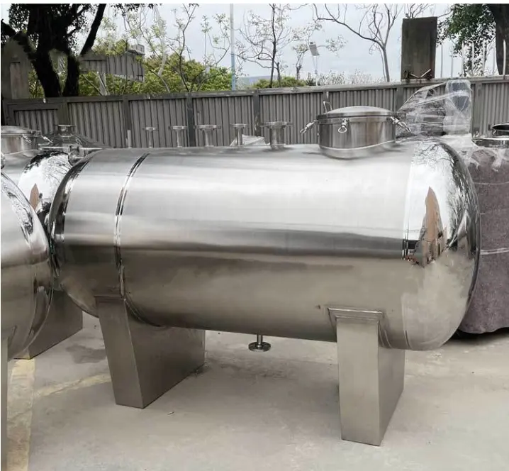 Factory Customized Large Food Grade Steam Heating Horizontal Stainless Steel Open-top Liquid Storage Tanks