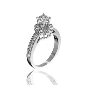 Anillo de Diamante Natural Redondo de Oro Sólido de 18K para Mujer, Uso Diario, 4.5 mm D/VVS1, de Vietnam - Product Image 1