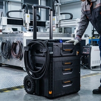 Machine de nettoyage au laser pulsé modulaire compacte de 500 W, empilable, adaptée aux services de nettoyage mobiles et livrée avec un kit d'outils