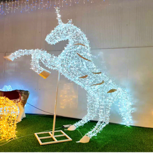 Décoration de Noël LED en forme de cheval 3D pour l'aménagement extérieur et les expositions de fêtes - Product Image 1