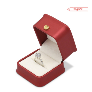 FADELI vendita calda scatole portagioie in pelle PU rossa scatole <span class=keywords><strong>e</strong></span> custodie per orologi personalizzati Set di confezioni di gioielli di lusso portatili scatole per anelli - Product Image 3