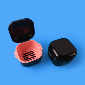 Estuche Superior <span class=keywords><strong>para</strong></span> Alineadores y Retenedores con Red <span class=keywords><strong>para</strong></span> Dentaduras Postizas, Logotipo Personalizado Dental - Product Image 2