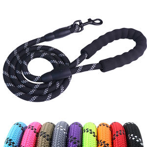 Correa Trenzada de Nailon para Perro en Oferta con Mango Antideslizante para un Fácil Control al Pasear a tu Mascota - Product Image 1