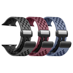 Cinturino Sportivo Traspirante in Silicone Morbido con Fibbia Magnetica Pieghevole per IWatch Serie 9, Ultra <span class=keywords><strong>2</strong></span>, SE, Ultra, 8 7 6 5 4 <span class=keywords><strong>3</strong></span> <span class=keywords><strong>2</strong></span> - Product Image 4