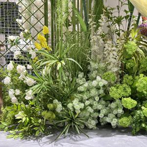 วัสดุดอกไม้ Phalaenopsis ผ้าไหมกุหลาบสีเขียวใบดอกไม้ประดิษฐ์ดอกไม้สําหรับงานแต่งงานระเบียง Shop Decor - Product Image 4