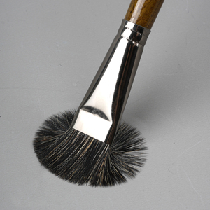 Set di 6 Pennelli Professionali per Pittura a Olio e Acrilico con Manico Lungo in Betulla e Setole Naturali di Tasso - Product Image 4