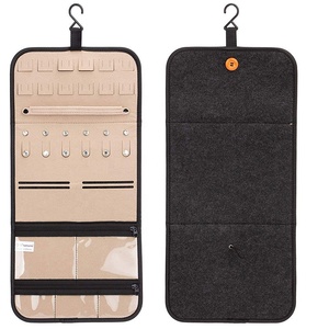 Pochette à bijoux en feutre légère, organisateur suspendu, sac de rangement anti-poussière pour voyage, organisateur de montres en feutre personnalisé avec logo, enrouleur - Product Image 1
