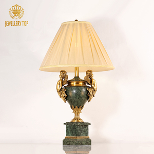 Lampada da Tavolo Decorativa Europea in Ottone Anticato con Base in Marmo e Paralume in Tessuto <span class=keywords><strong>per</strong></span> Soggiorno e Camera da Letto - Product Image 2