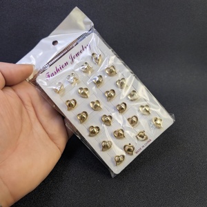Venta al por mayor de joyería barata, pendientes huecos de oro chapados en latón, pendientes de flores, pendientes con estampado africano para mujer - Product Image 4