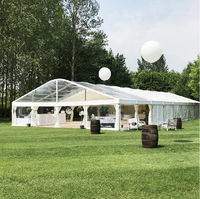 Tente d'exposition de luxe 20x20 sur mesure, cadre en aluminium robuste, forme incurvée, avec doublure pour événements commerciaux, avec paroi en PVC