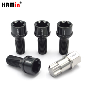 HRMin alta calidad Gr5 <span class=keywords><strong>tornillo</strong></span> de titanio M14 * 1,5*28mm asiento de Bola negra <span class=keywords><strong>antirrobo</strong></span> perno de rueda de coche perno de titanio para mercedes-benz - Product Image 1