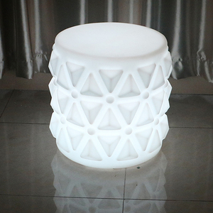 Otomana LED de moda RGB colorida de plástico blanco para decoración al aire libre - Product Image 2