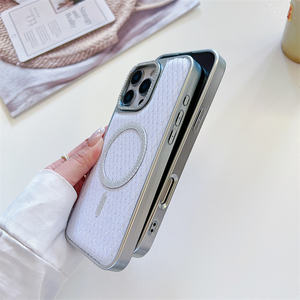 Funda de teléfono móvil con purpurina de la serie Girl para iPhone 16 Plus galvanoplastia magnética dos en una funda de teléfono - Product Image 4
