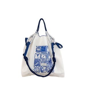 Sac fourre-tout de fête grande capacité en nylon pour femme, avec logo personnalisé, broderie de haute qualité, motif floral, nouvelle tendance, style créateur parisien - Product Image 1