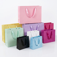 Sacs de shopping en carton blanc recyclables personnalisés de haute qualité avec votre propre logo pour vêtements, chaussettes et chaussures, sacs cadeaux