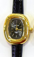 Nouvelle Arrivée Montre Femme Tendance Style Ovale Haut de Gamme Rétro Niche Élégante Montre-Bracelet pour Dames