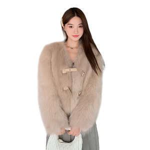 Giacche in <span class=keywords><strong>Pelliccia</strong></span> Corta con Scollo a V in Colori Pastello, Elegante <span class=keywords><strong>Cappotto</strong></span> in <span class=keywords><strong>Pelliccia</strong></span> di Volpe per <span class=keywords><strong>Donna</strong></span> Invernale - Product Image 1